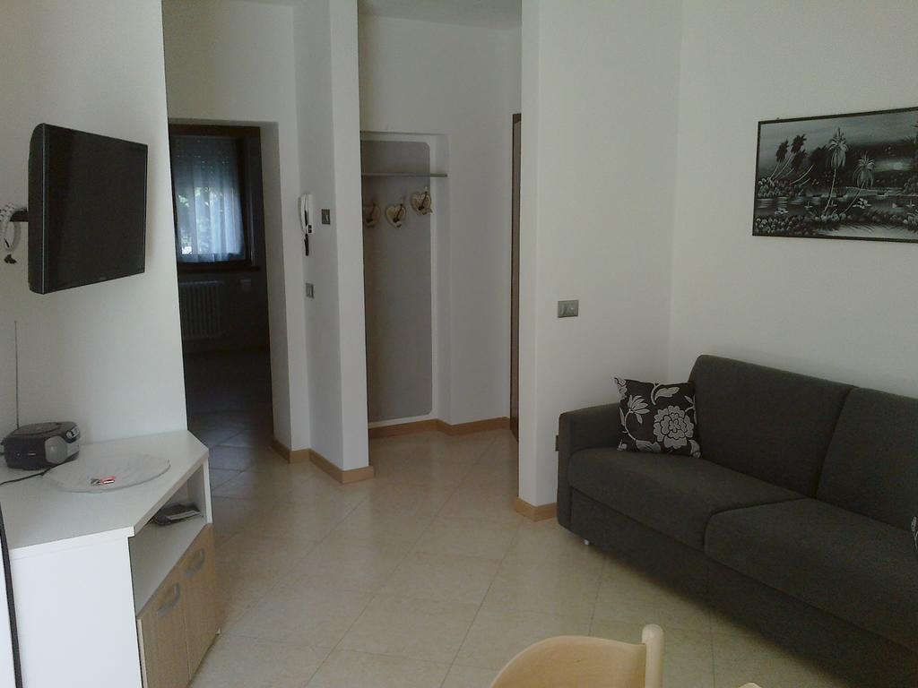 Casa Ferrari Monica Apartment Calceranica al Lago Bilik gambar