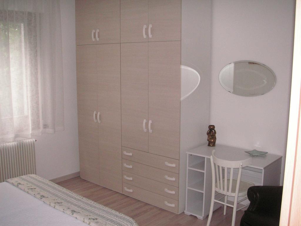 Casa Ferrari Monica Apartment Calceranica al Lago Bilik gambar